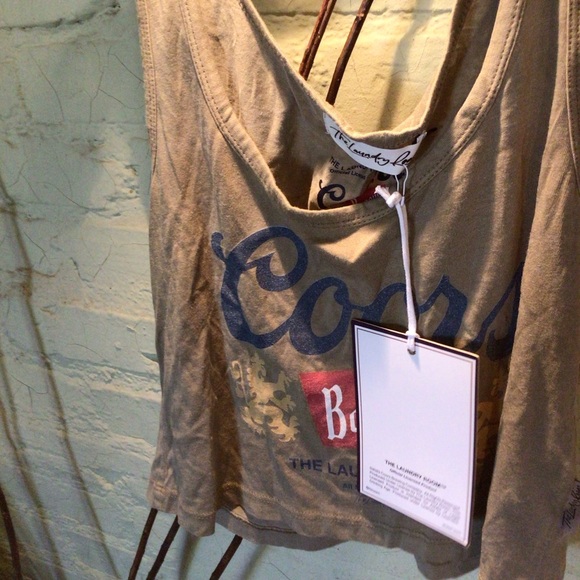 NEW! The Laundry Room Coors tank - Picture 4 of 9